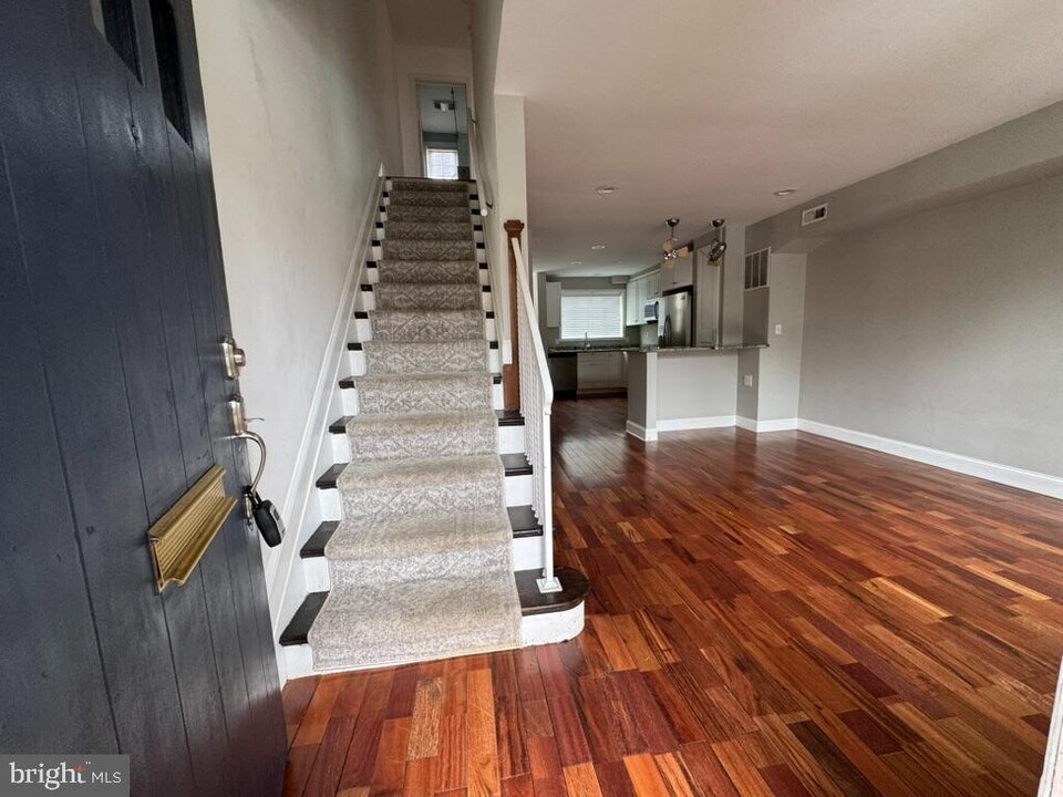 814 S Oak St in Arlington, VA - Building Photo