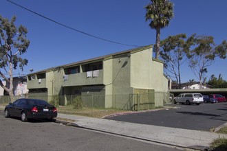 302 S Weitzel St in Oceanside, CA - Building Photo - Other