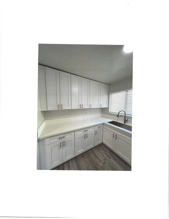 1472 S Wooster St in Los Angeles, CA - Building Photo