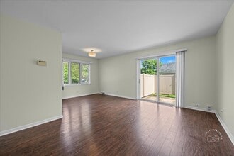 751 Monticello Dr in Naperville, IL - Building Photo - Building Photo