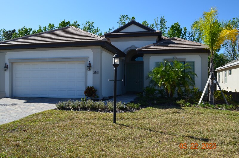 3511 Wild Blossom Pl in Parrish, FL - Foto de edificio