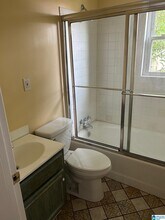 1529 1st Ave SW in Hoover, AL - Foto de edificio - Building Photo