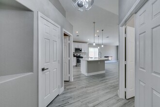 2316 Cut Bank Trail in Henderson, NV - Building Photo - Building Photo