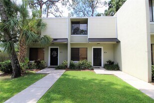 4917 25th St W in Bradenton, FL - Building Photo