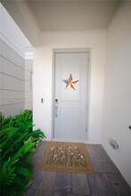 138 SW 171st Terrace in Pembroke Pines, FL - Building Photo - Building Photo