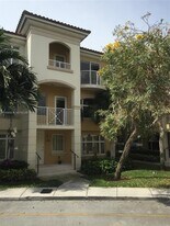 2700 NE 184th Terrace in Aventura, FL - Building Photo