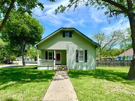 1501 S Church St, Unit A in Georgetown, TX - Building Photo