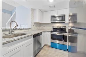 2024 Champions Way in North Lauderdale, FL - Building Photo