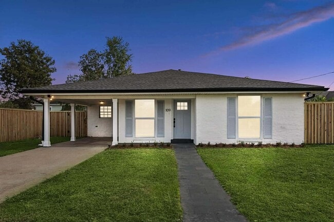 109 Beaver Dr in Arabi, LA - Building Photo - Building Photo