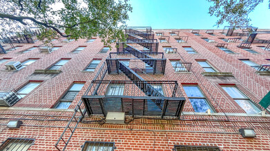 42 W 138th St in New York, NY - Building Photo - Building Photo