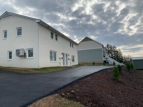 301 2nd St in Radford, VA - Building Photo - Building Photo