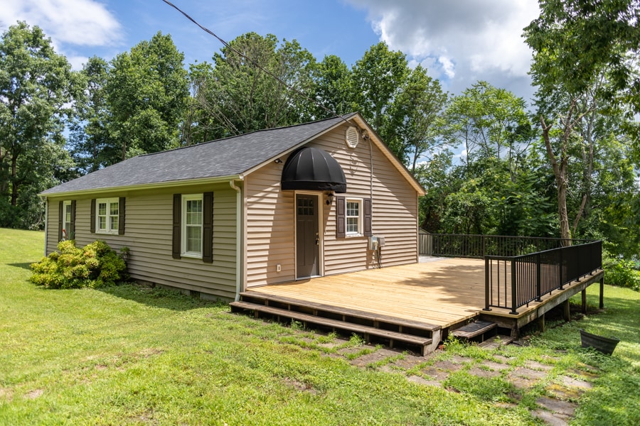 724 Wilmont St SW in Lenoir, NC - Building Photo
