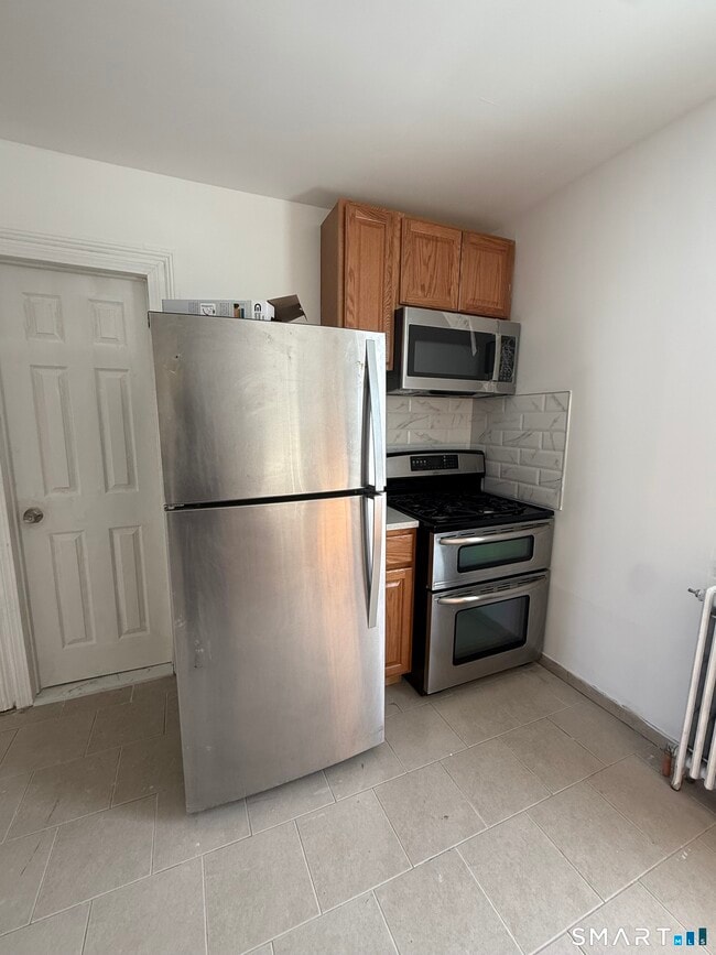 250 Orange St in Waterbury, CT - Building Photo - Building Photo