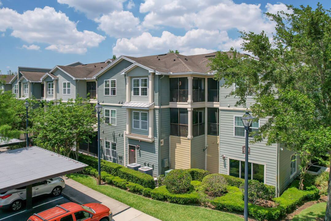 Southpointe Condominiums in Orlando, FL - Foto de edificio