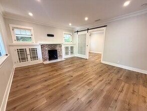 901 N Orange Grove Ave in West Hollywood, CA - Building Photo - Building Photo
