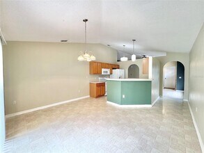 2093 Whispering Trails Blvd in Winter Haven, FL - Building Photo - Building Photo