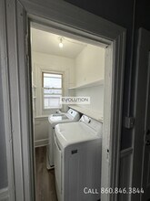 96-98-98 Sargeant St in Hartford, CT - Building Photo - Building Photo