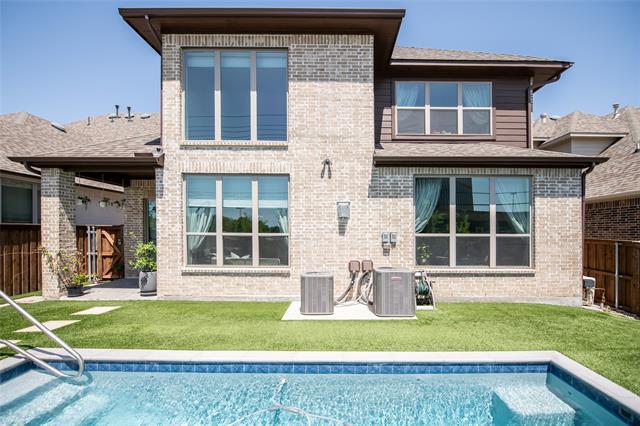 8234 Vitex Ave in Dallas, TX - Building Photo - Building Photo