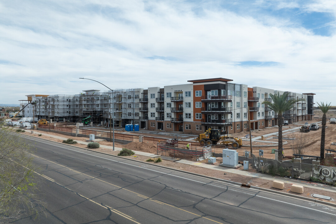 The ONE at Mountain Vista in Mesa, AZ - Building Photo