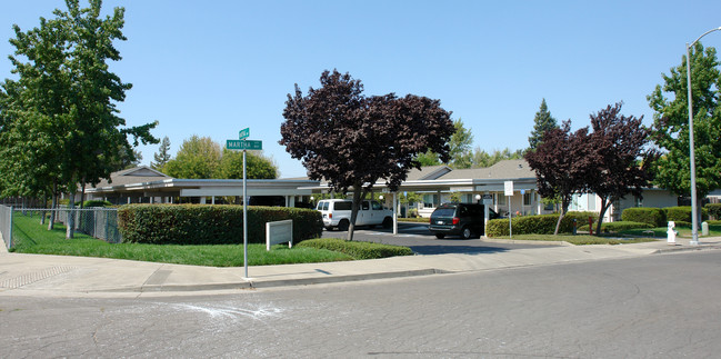 Grosman Apartments in Santa Rosa, CA - Building Photo - Building Photo