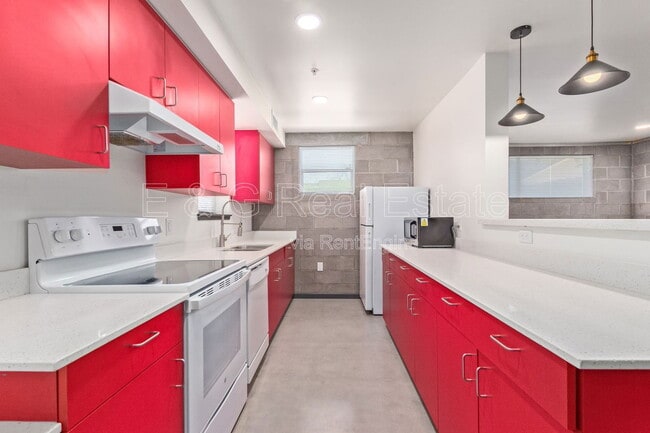 property at 129 N 11th Ave