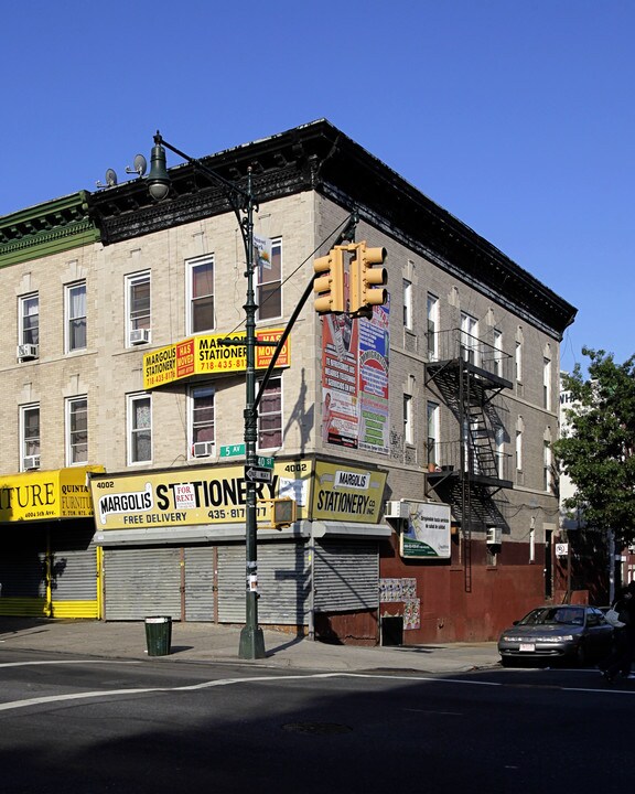 4002 5th Ave in Brooklyn, NY - Building Photo