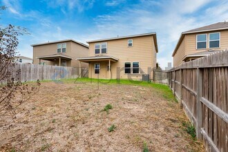 11709 Silver Sky in San Antonio, TX - Building Photo - Building Photo