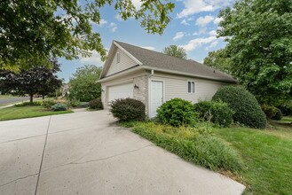 1776 Winterhaven Dr in Mechanicsburg, PA - Building Photo - Building Photo