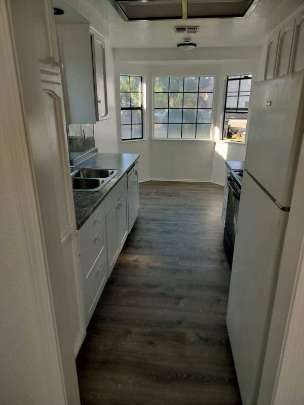 8750 Lemas Rd in Sacramento, CA - Building Photo - Building Photo