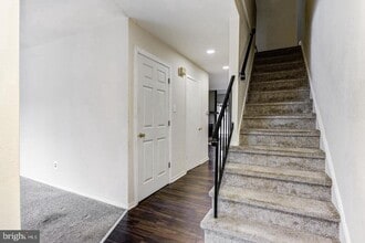 215 Keats Ct in Sicklerville, NJ - Building Photo - Building Photo