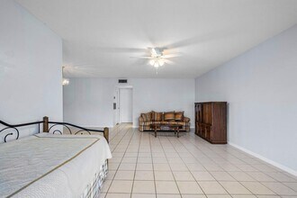 180 High Point Terrace E in Delray Beach, FL - Building Photo - Building Photo