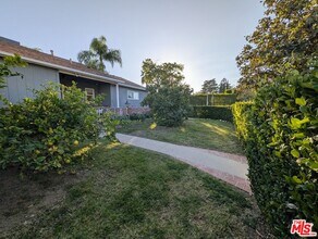 5768 Graves Ave in Los Angeles, CA - Building Photo - Building Photo