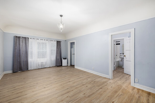 1432 N Formosa Ave