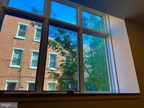 415 S 19th St in Philadelphia, PA - Foto de edificio - Building Photo