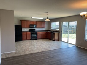 8517 Gray Shale Dr in Fort Worth, TX - Building Photo - Building Photo