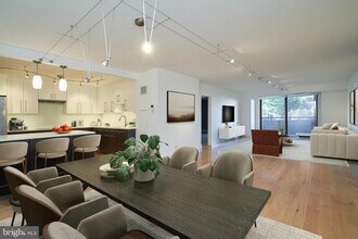 1800 Old Meadow Rd in McLean, VA - Building Photo - Building Photo