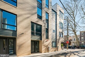 815 Perkiomen St, Unit 14 in Philadelphia, PA - Building Photo - Building Photo