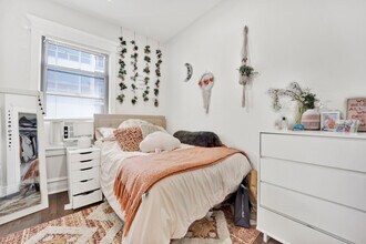 1016 W Dakin St, Unit 3 in Chicago, IL - Building Photo - Building Photo