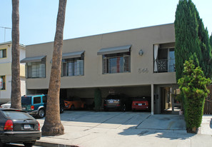 546 N Flores St Apartments