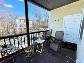 18 Sunset St, Unit #3 in Boston, MA - Foto de edificio - Building Photo