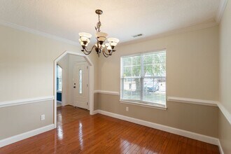 5 E Pinto Ct in Hampton, VA - Building Photo - Building Photo