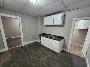 2033 W 98th St in Cleveland, OH - Building Photo - Building Photo