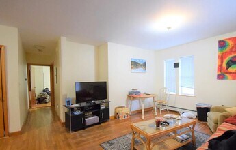 551 Washington St, Unit 1 in Boston, MA - Building Photo - Building Photo