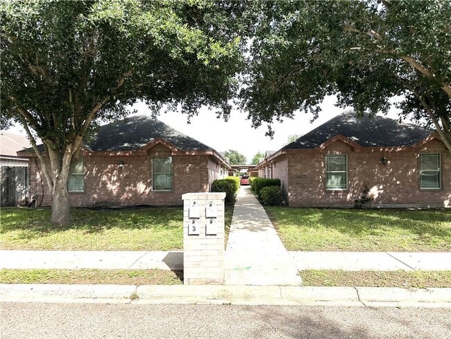 property at 1803 S Kumquat St