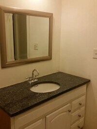 1927 W Mulberry St photo'