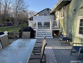 15 Brookfield Dr in East Lyme, CT - Building Photo - Building Photo