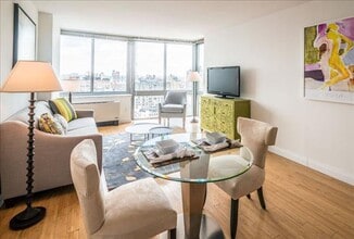 800 Sixth Avenue in New York, NY - Building Photo - Building Photo