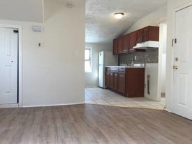 65 Durand Pl in Irvington, NJ - Building Photo