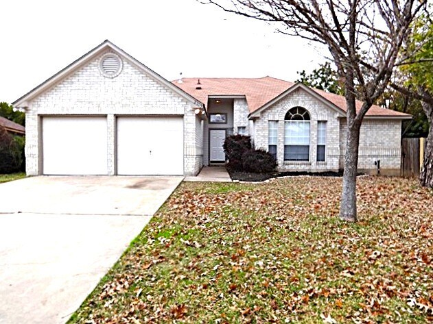 2115 Rosemary Ln in Round Rock, TX - Building Photo