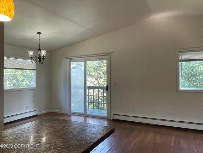 501 Idaho St in Anchorage, AK - Building Photo - Building Photo